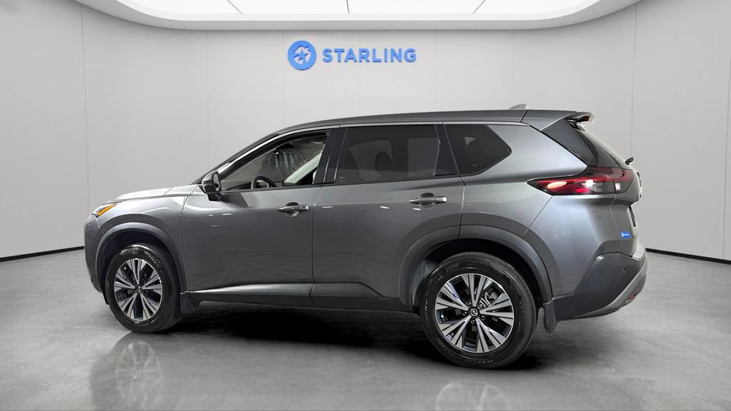 Used 2021 Nissan Rogue SV FWD image 4
