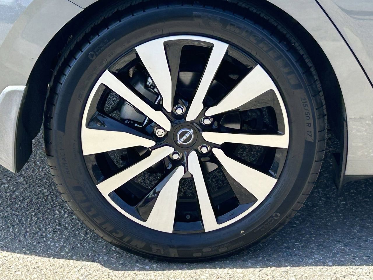 Certified 2025 Nissan Sentra SV w/ SV Premium Package image 8