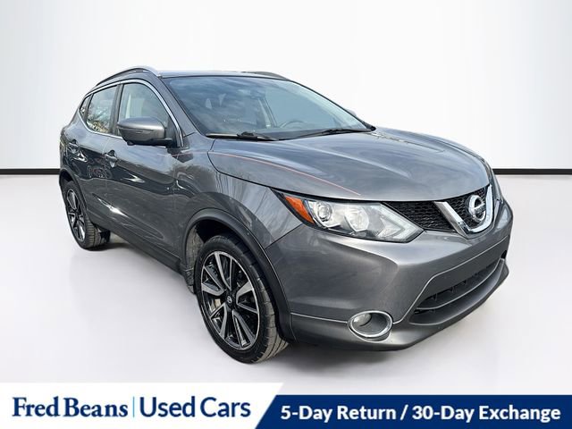 Used 2017 Nissan Rogue Sport SL image 1