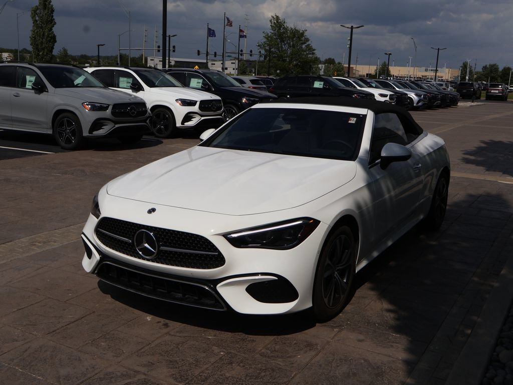 Certified 2026 Mercedes-Benz CLE 300 4MATIC Cabriolet image 4