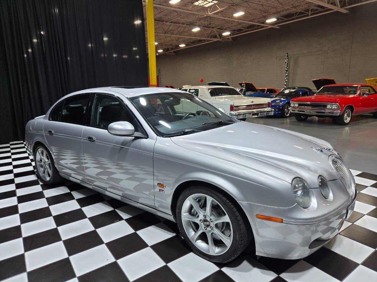 Used 2005 Jaguar S-TYPE R RWD image 35