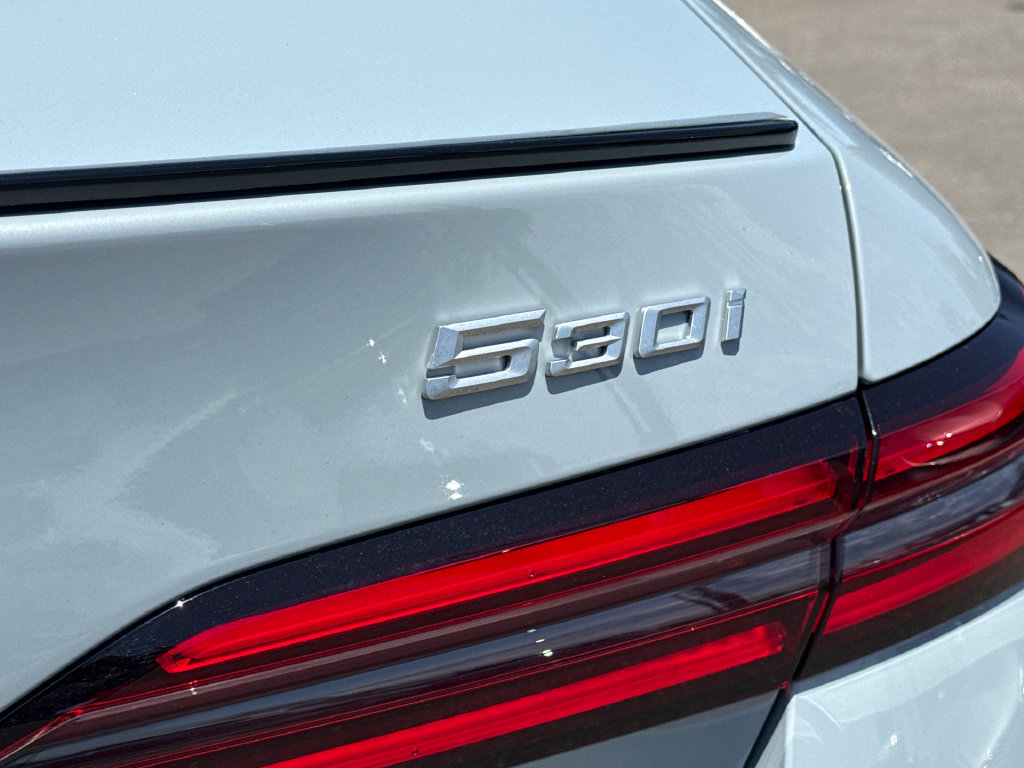 New 2027 BMW 530i w/ M Sport Package RWD image 9