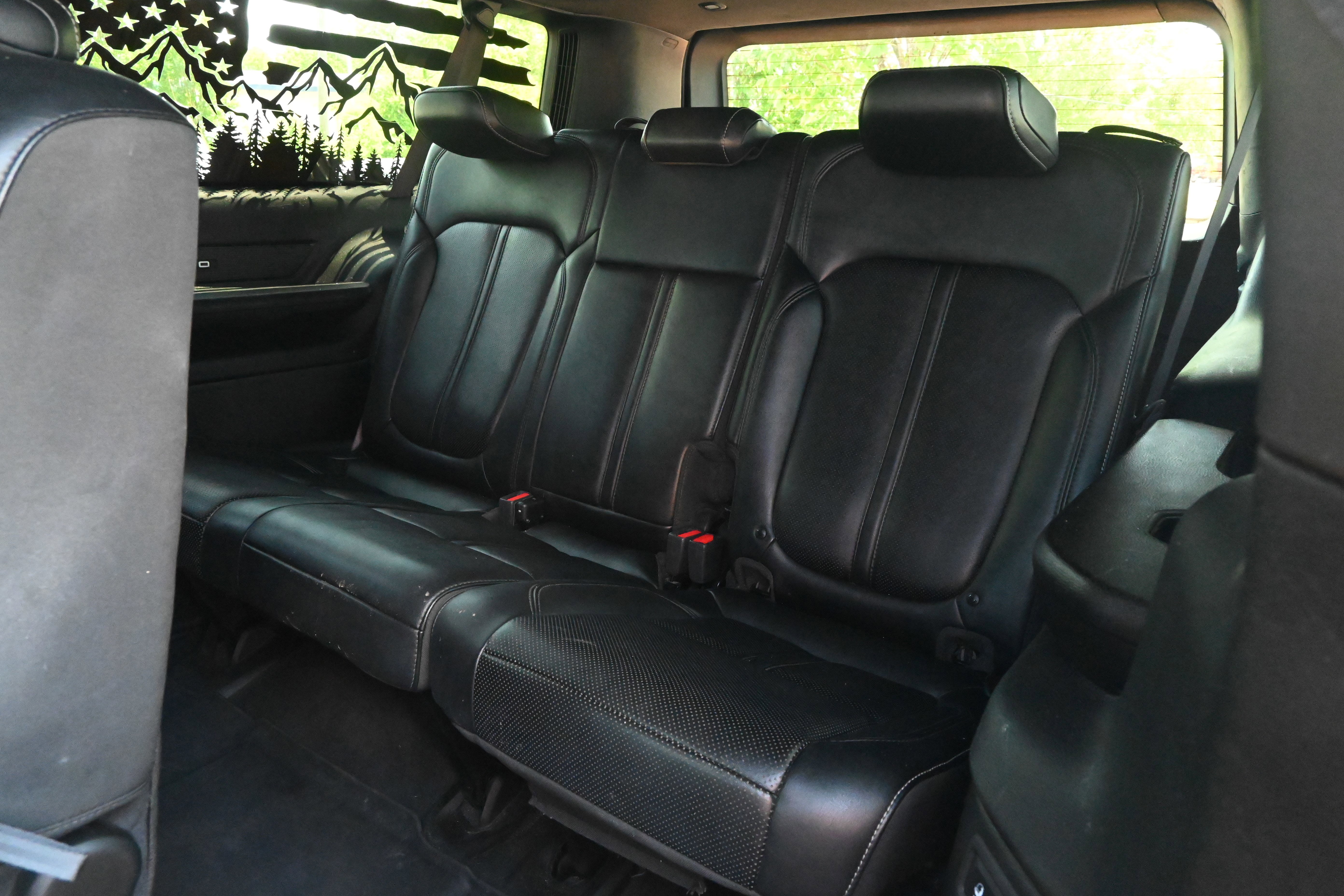 Used 2023 Jeep Wagoneer L Series II RWD image 32