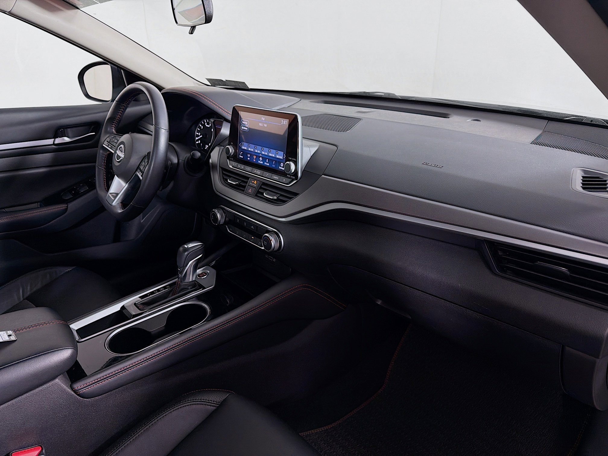 Used 2024 Nissan Altima 2.5 SR image 27