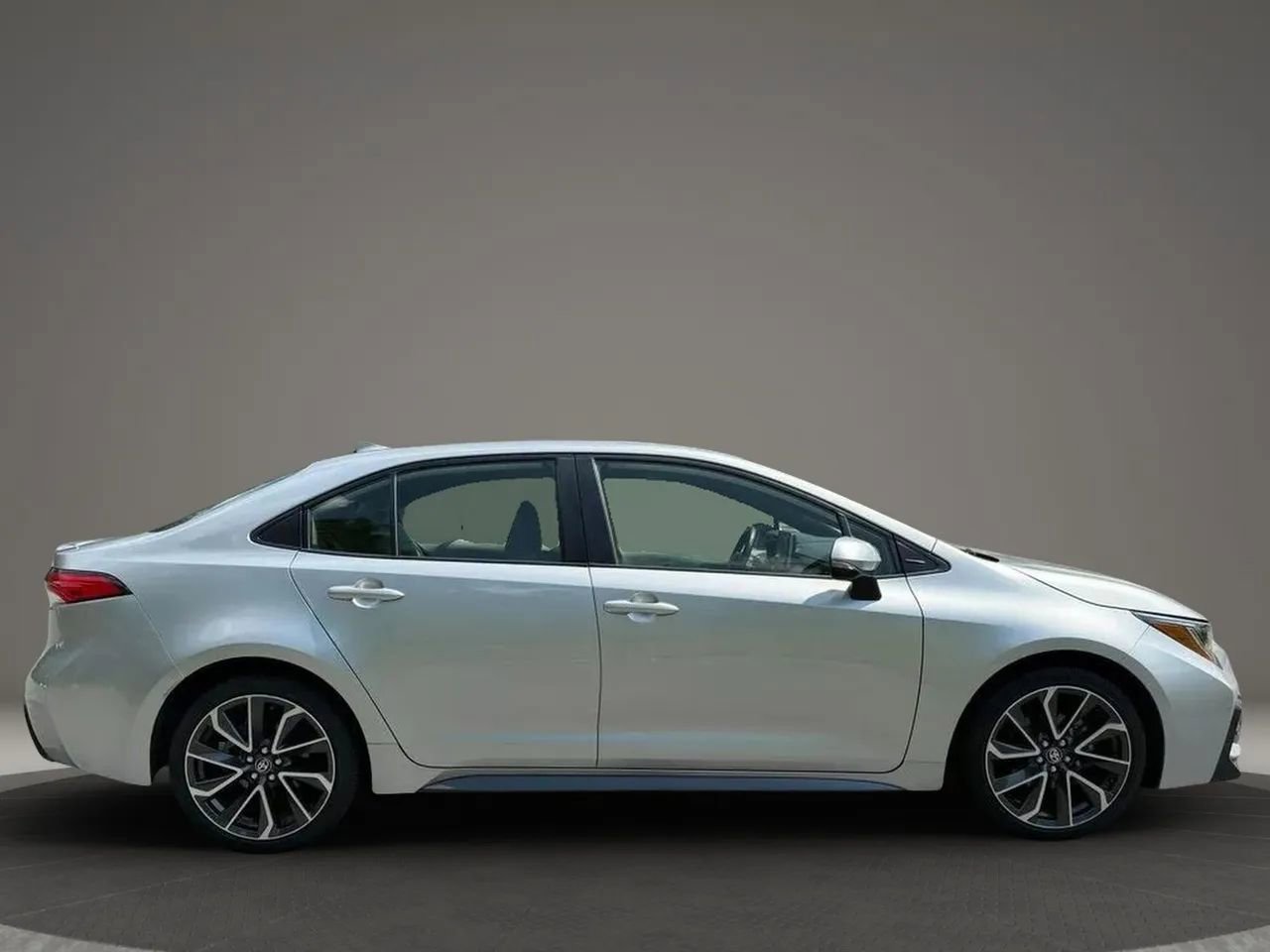 Used 2020 Toyota Corolla SE FWD image 10
