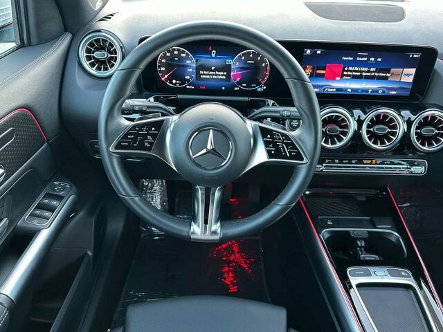 Used 2025 Mercedes-Benz GLA 250 GLA 250 4D Sport Utility image 18