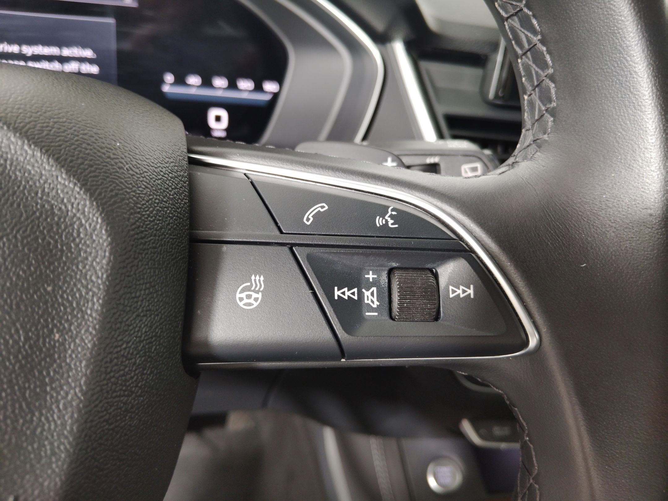 Used 2022 Audi Q5 2.0T Premium Plus w/ Premium Plus Package image 26