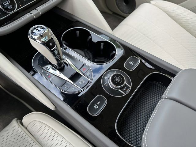 New 2024 Bentley Bentayga Extended Wheelbase image 26