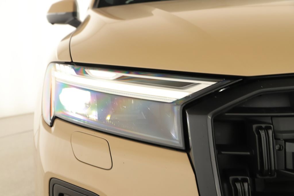 Certified 2025 Audi Q7 2.0T Premium Plus w/ Premium Plus Package AWD/4WD image 41