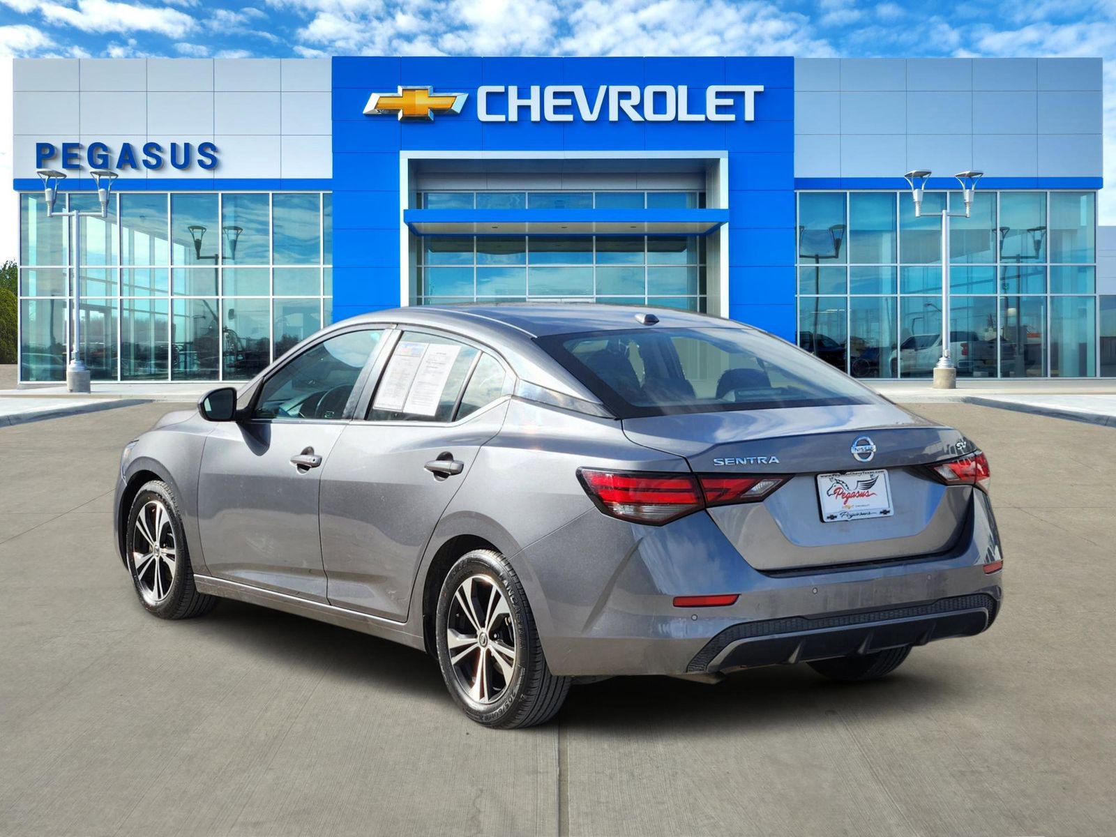 Used 2021 Nissan Sentra SV image 4