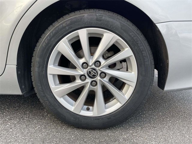 Used 2022 Toyota Camry LE image 13