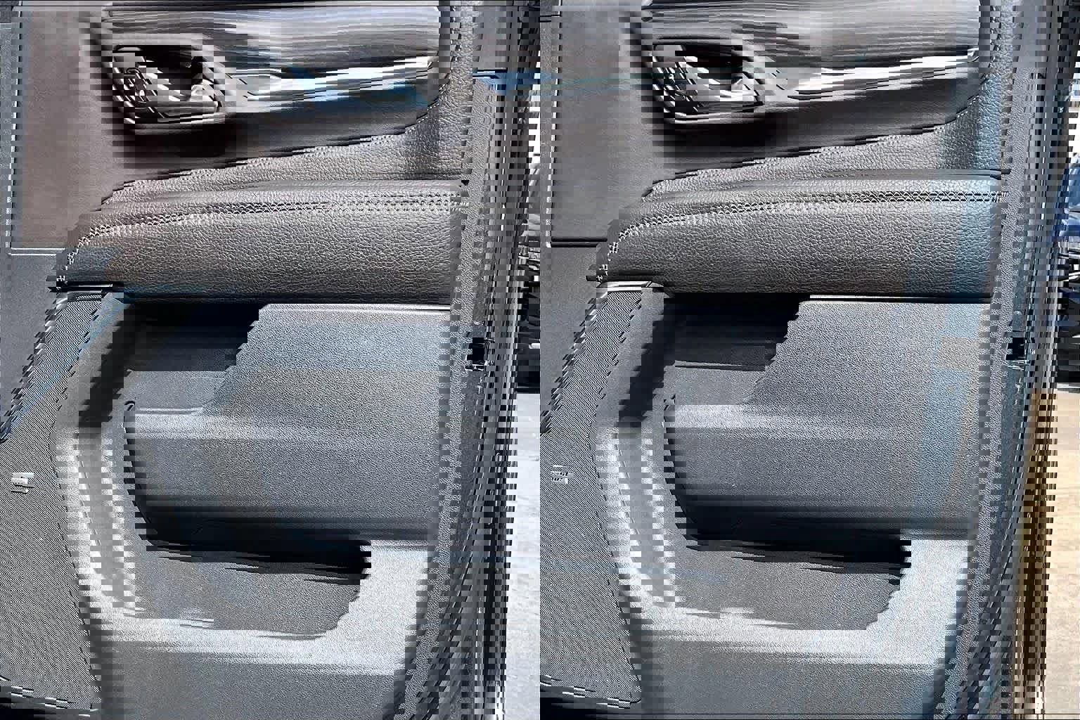 Certified 2021 GMC Yukon Denali w/ Denali Premium Package image 45