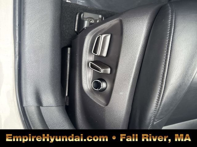 Used 2018 Toyota Prius Prime Advanced w/ Carpet Mat Package image 18