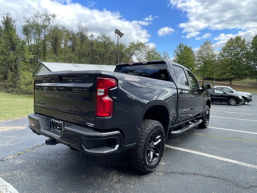 Used 2024 Chevrolet Silverado 1500 LT Trail Boss w/ LPO, Dark Essentials Package image 3