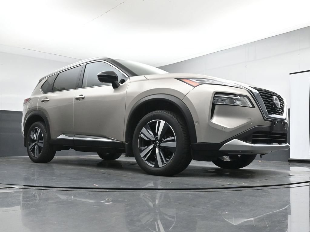 Used 2023 Nissan Rogue Platinum w/ Platinum Premium Package AWD/4WD image 28