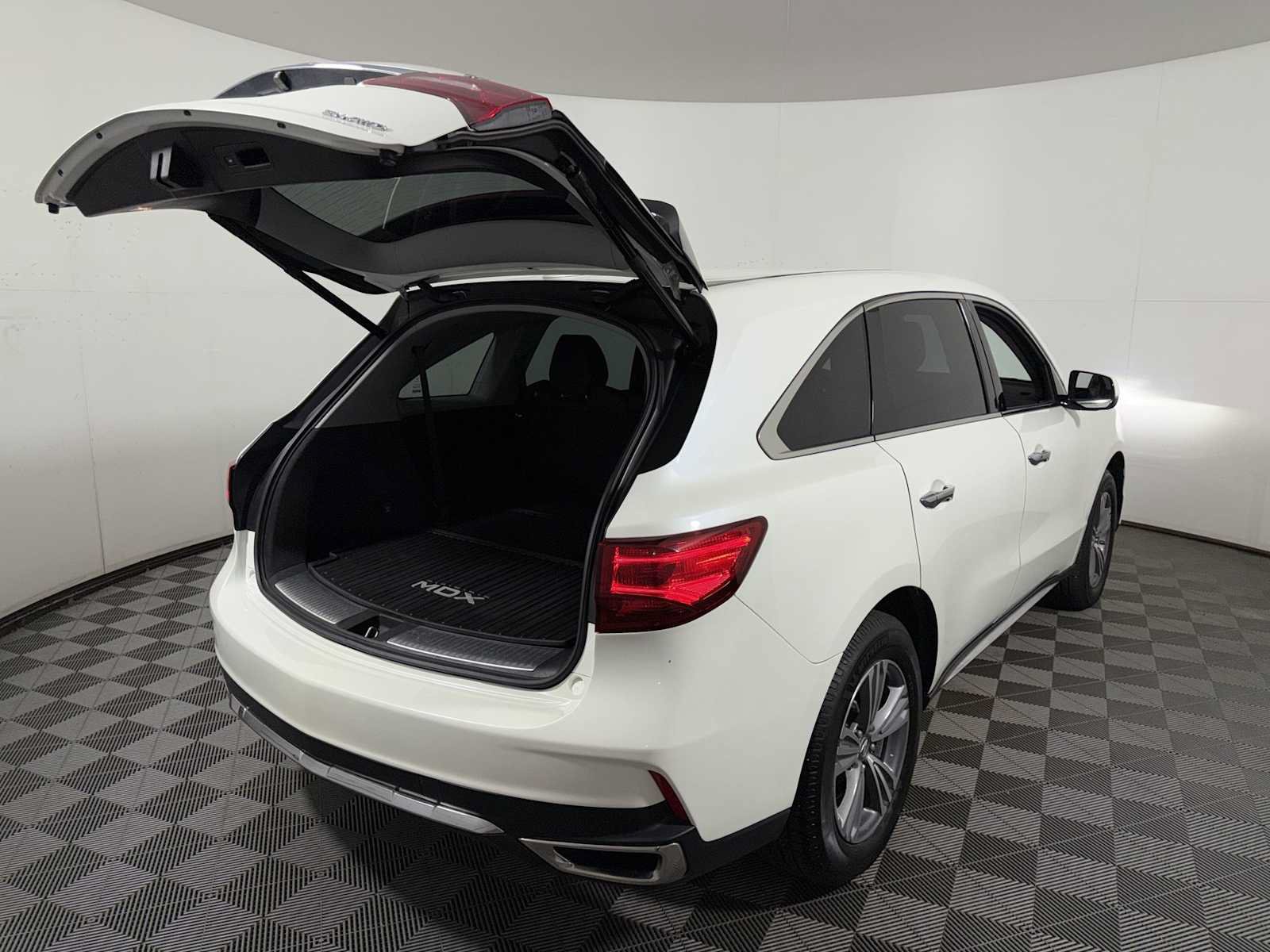 Used 2019 Acura MDX SH-AWD image 22