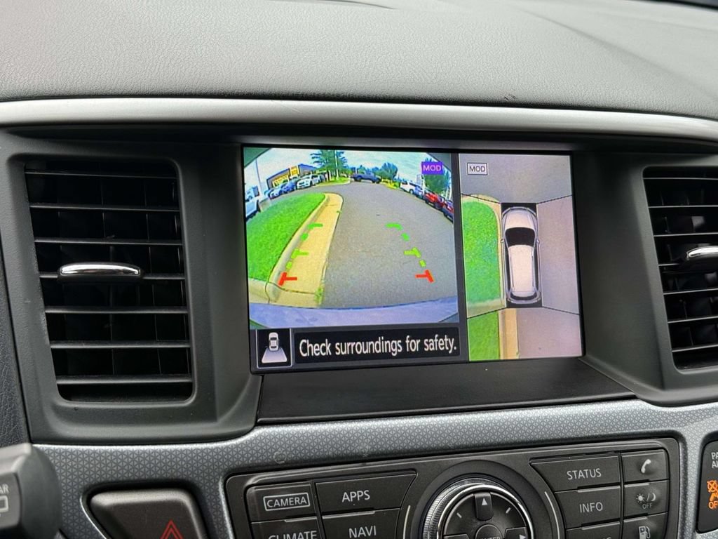 Used 2020 Nissan Pathfinder SL FWD image 28