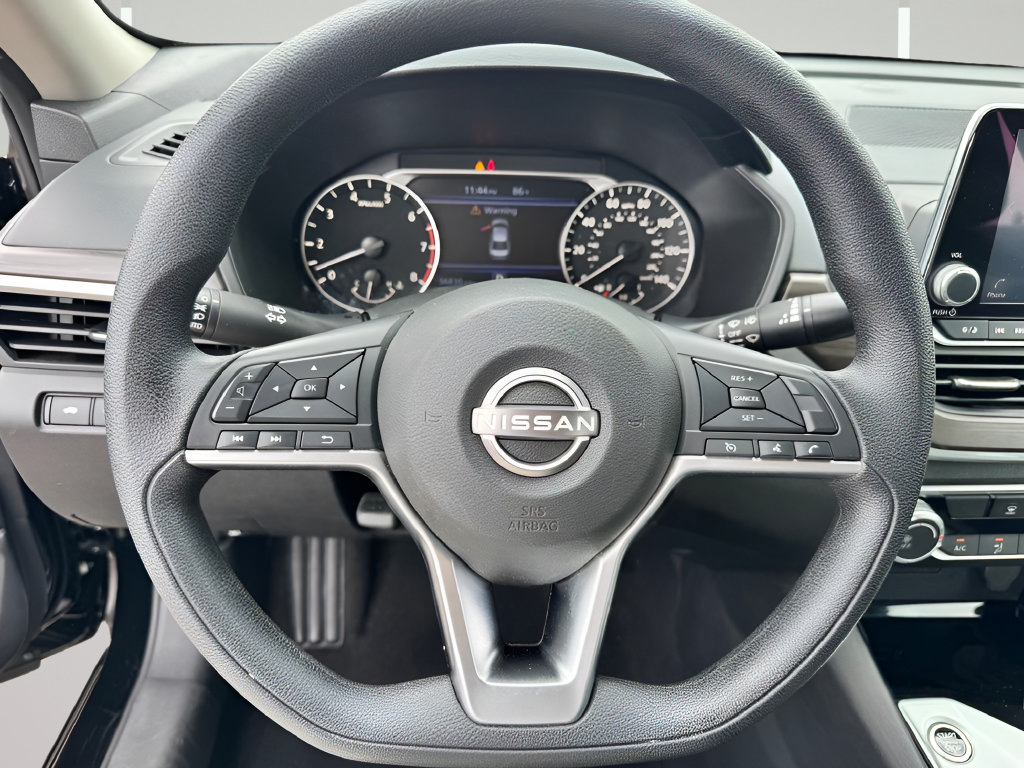 Used 2024 Nissan Altima 2.5 SV AWD/4WD image 13