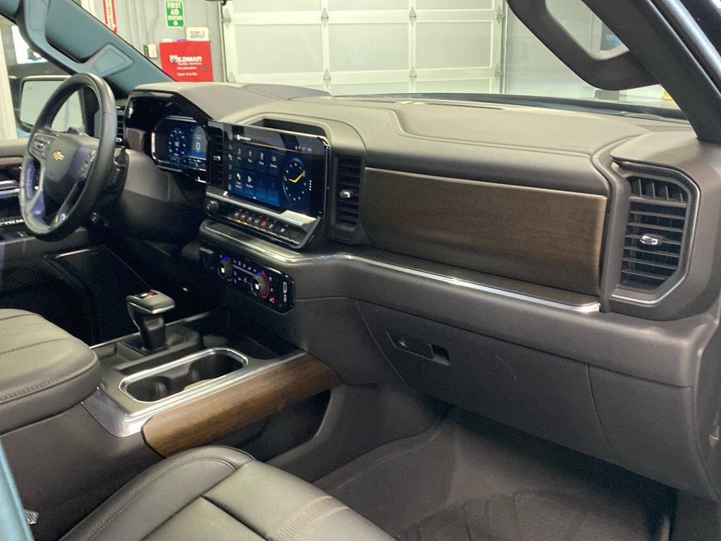 Used 2023 Chevrolet Silverado 1500 High Country w/ High Country Premium Package image 20