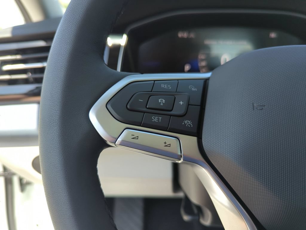 New 2026 Volkswagen Jetta SE FWD image 37