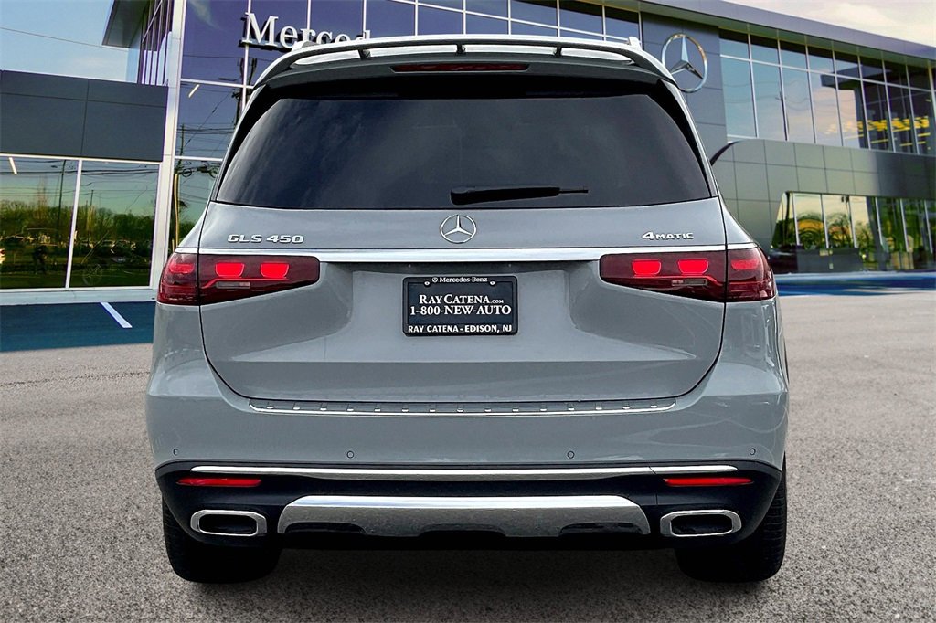 New 2026 Mercedes-Benz GLS 450 4MATIC image 4