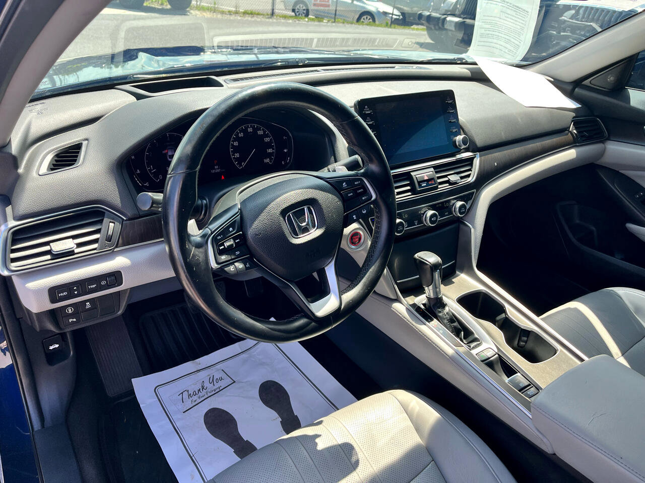 Used 2018 Honda Accord Touring image 10