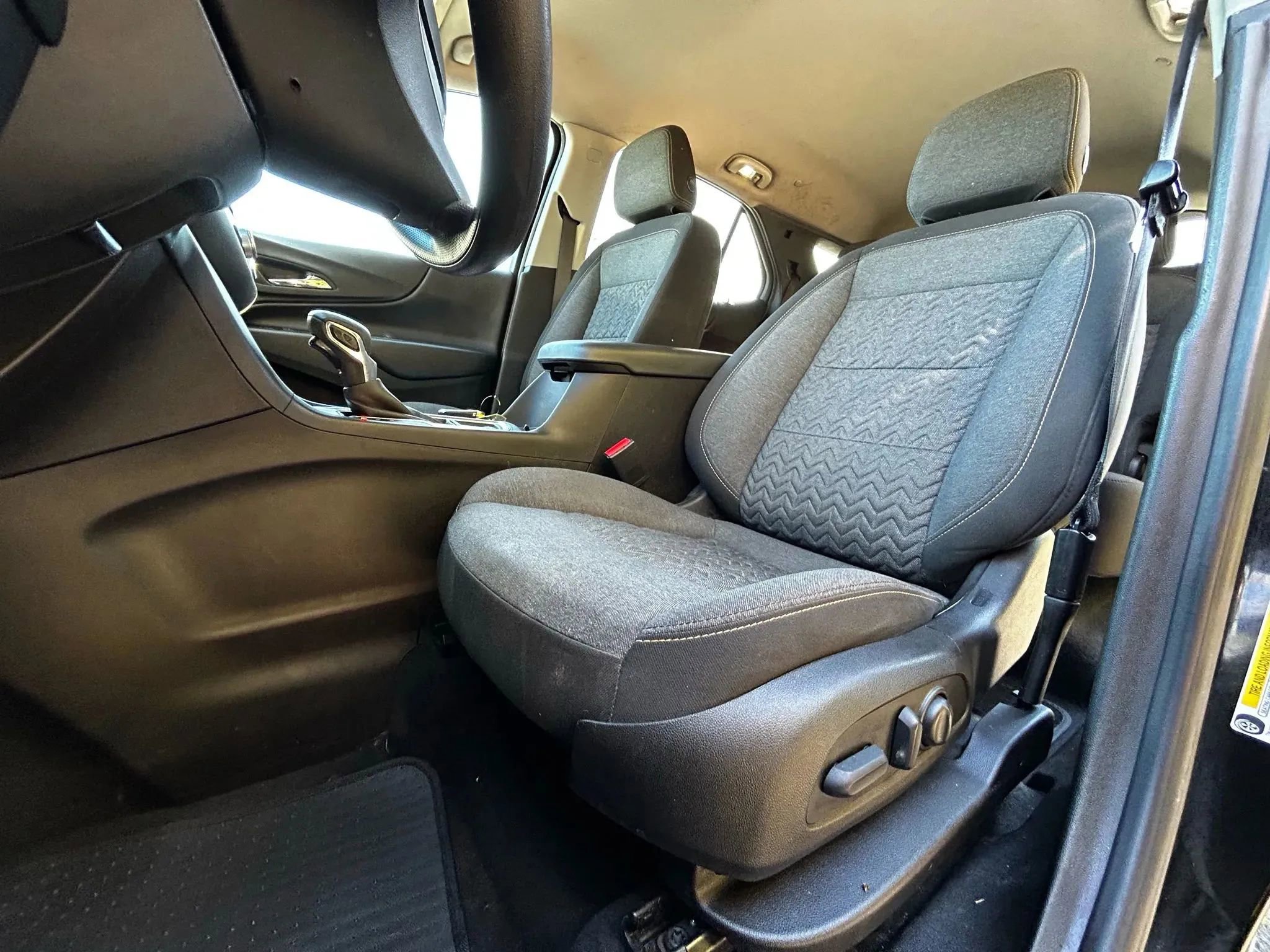 Used 2022 Chevrolet Equinox LT image 21