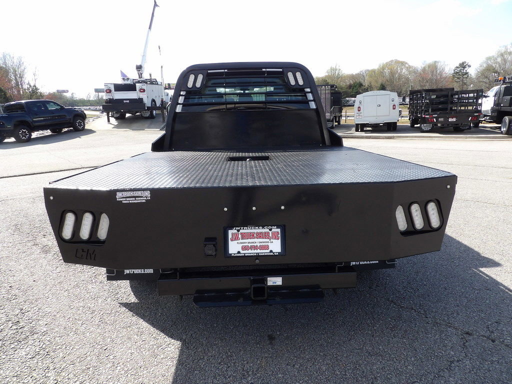 Used 2022 Ford F350 XL w/ Power Equipment Group image 6