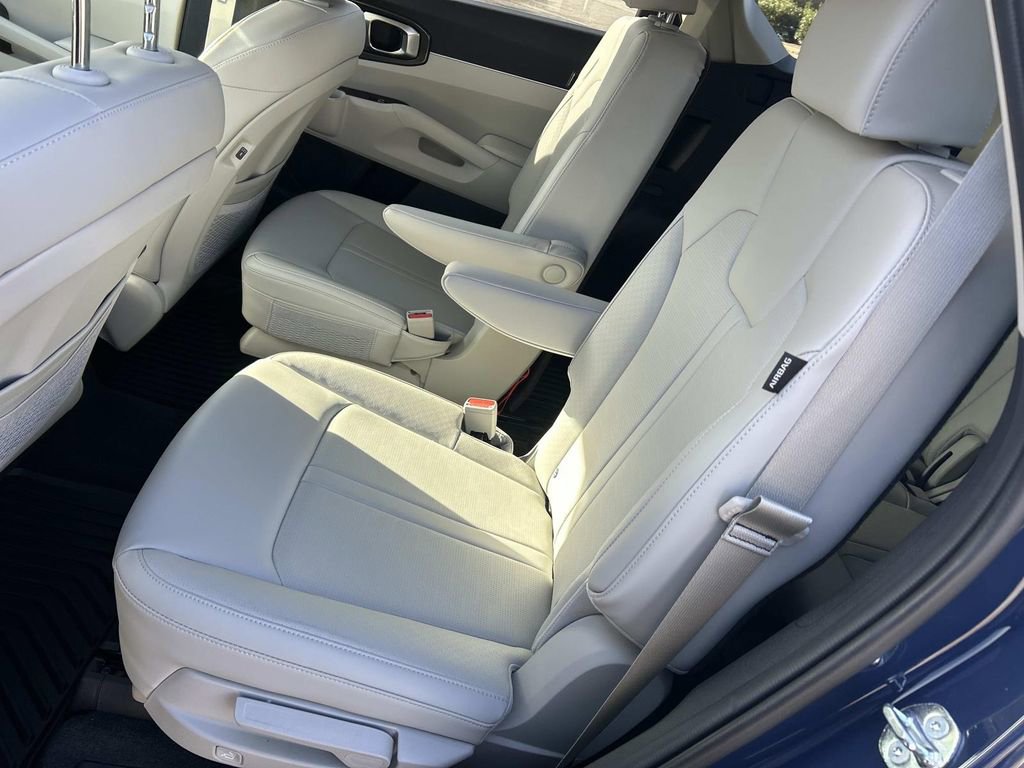 Used 2025 Kia Sorento EX w/ Panoramic Sunroof Package AWD/4WD image 22