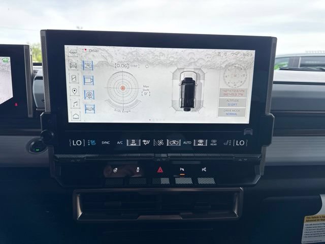 Used 2025 GMC Hummer EV 3X AWD/4WD image 17