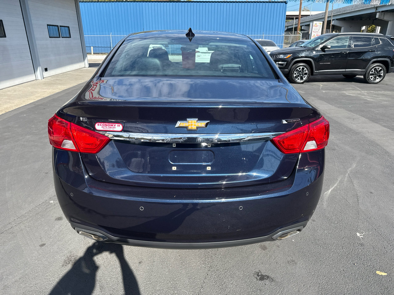Used 2017 Chevrolet Impala Premier w/ Enhanced Convenience Package image 4
