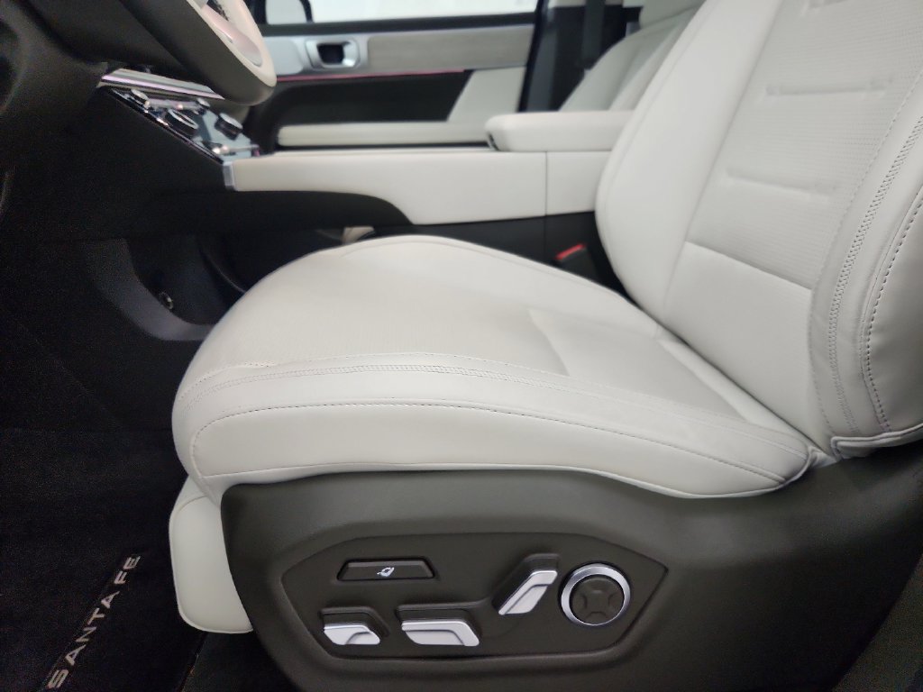 Used 2024 Hyundai Santa Fe Calligraphy AWD/4WD image 21