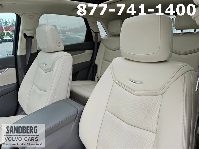 Used 2017 Cadillac XT5 Luxury w/ Driver Awareness Package image 14