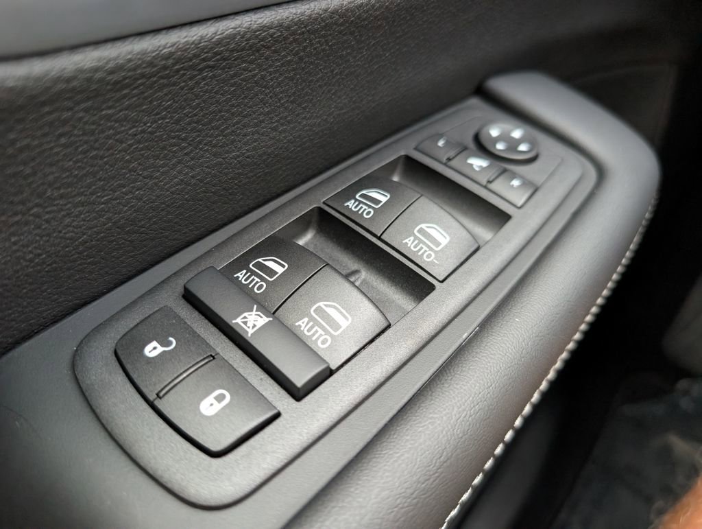 New 2026 Chrysler Pacifica Limited w/ S Appearance Package image 37