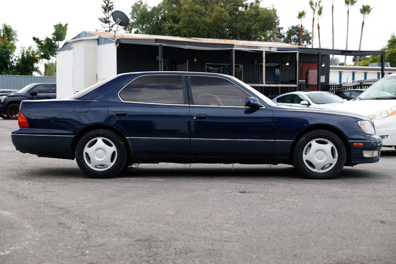 Used 1999 Lexus LS 400 w/ Premium Pkg RWD image 13