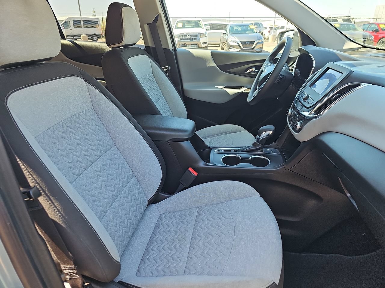Used 2022 Chevrolet Equinox LT FWD image 10