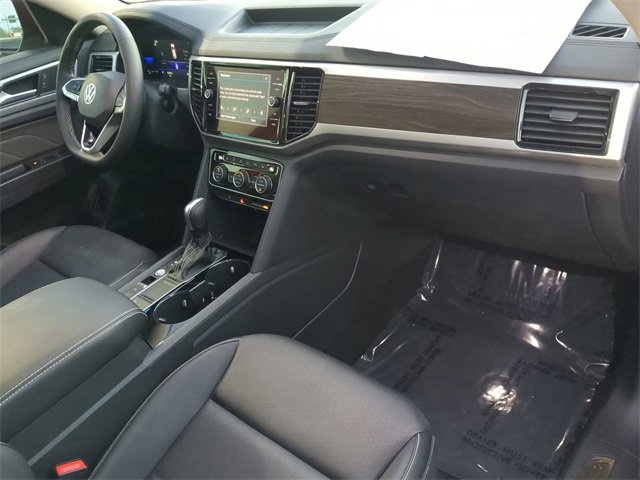 Certified 2022 Volkswagen Atlas SE w/ Panoramic Sunroof Package image 12