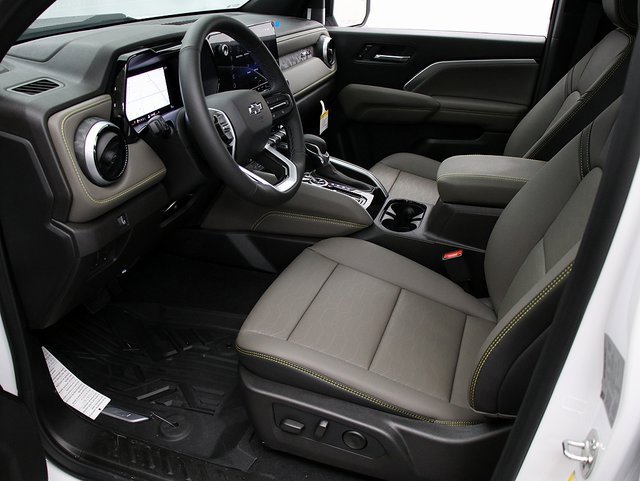 New 2026 Chevrolet Colorado ZR2 w/ Technology Package image 12