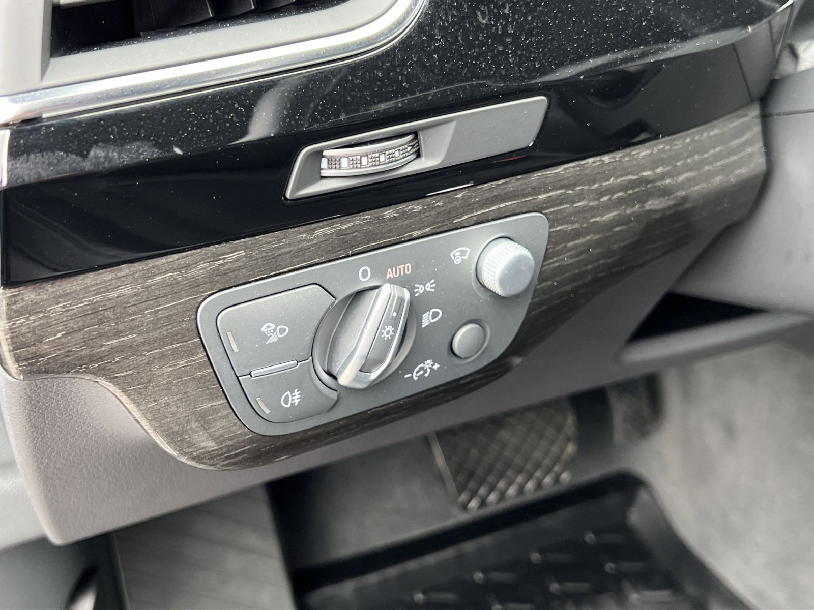 Used 2018 Audi Q7 3.0T Prestige w/ Prestige Package image 31