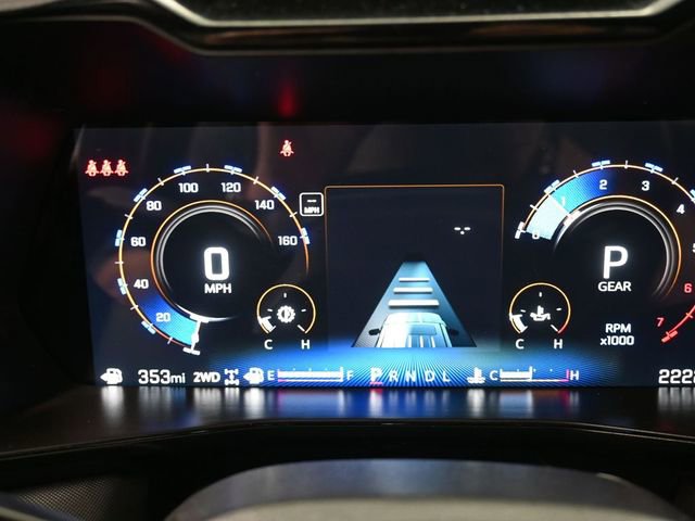 Used 2024 Chevrolet Colorado Z71 w/ Z71 Convenience Package 2 image 9