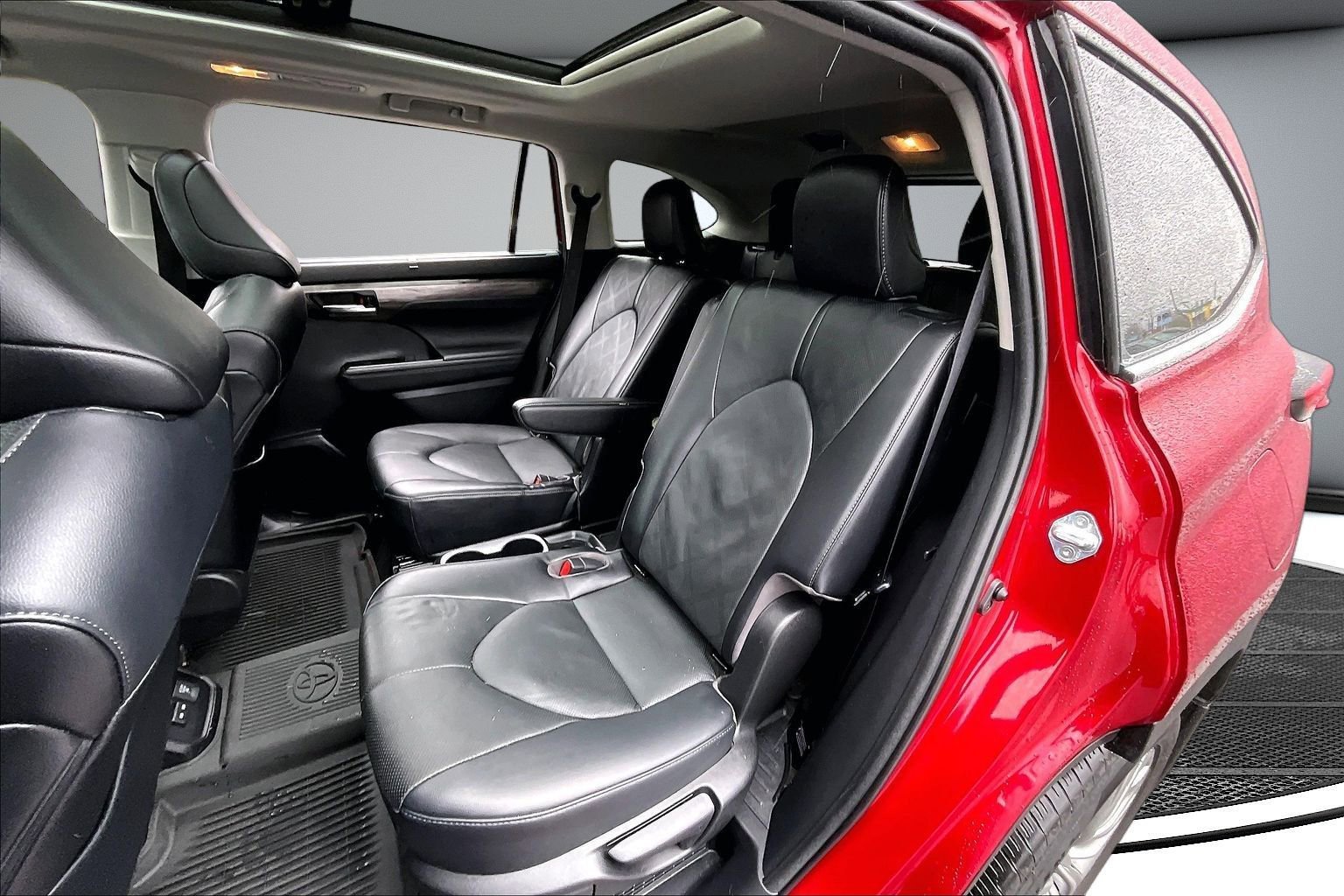 Used 2023 Toyota Highlander Platinum AWD/4WD image 21