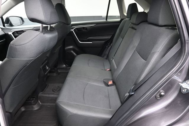 Used 2023 Toyota RAV4 LE AWD/4WD image 15