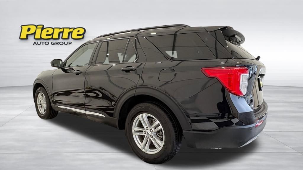 Used 2023 Ford Explorer XLT w/ Equipment Group 202A image 2