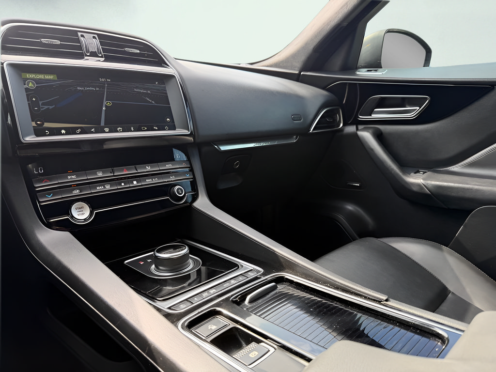 Used 2020 Jaguar F-PACE Premium AWD/4WD image 42