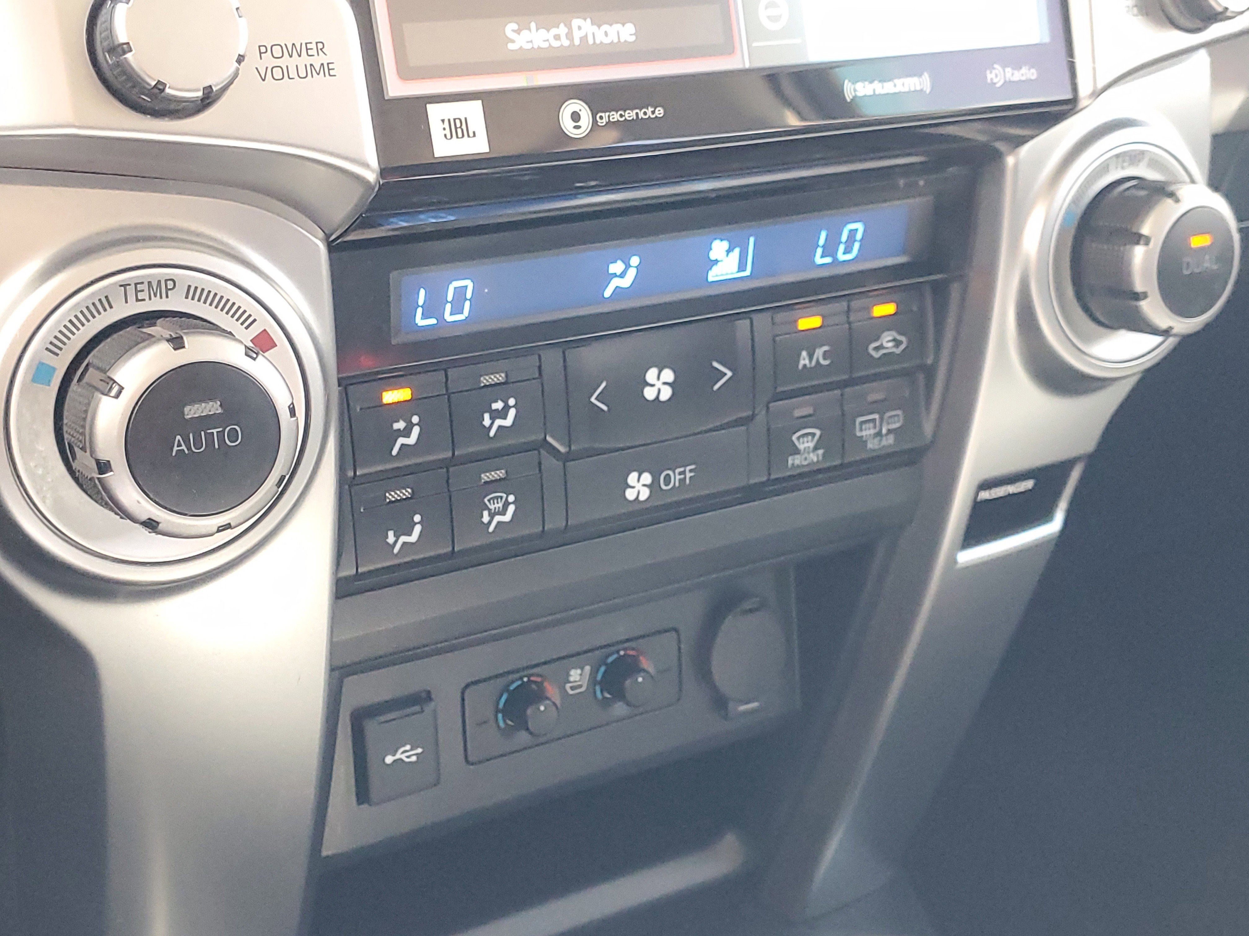 Used 2022 Toyota 4Runner Limited image 25