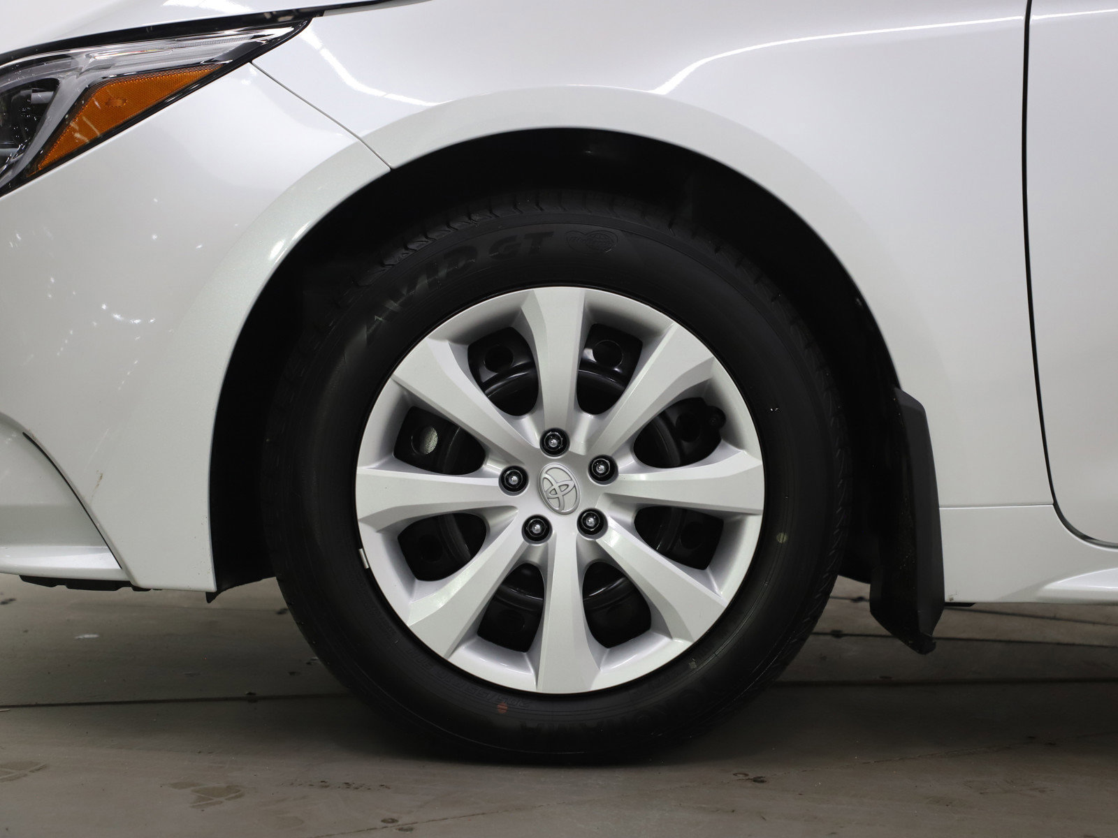 Used 2026 Toyota Corolla LE FWD image 28