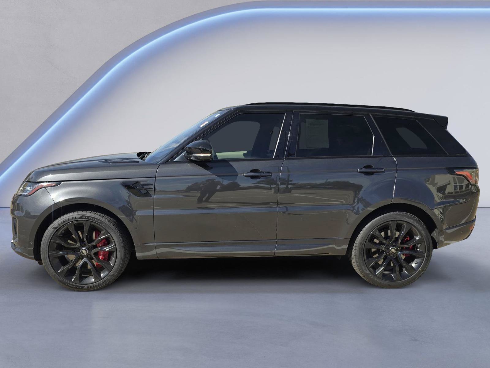 Used 2020 Land Rover Range Rover Sport HST AWD/4WD image 2
