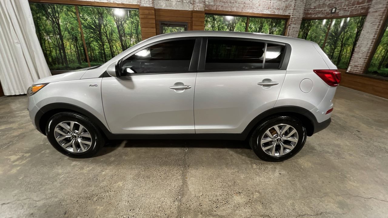 Used 2016 Kia Sportage LX image 10