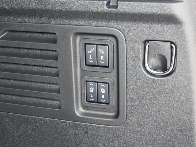 New 2026 Chevrolet Traverse High Country w/ LPO, Floor Liner Package image 56