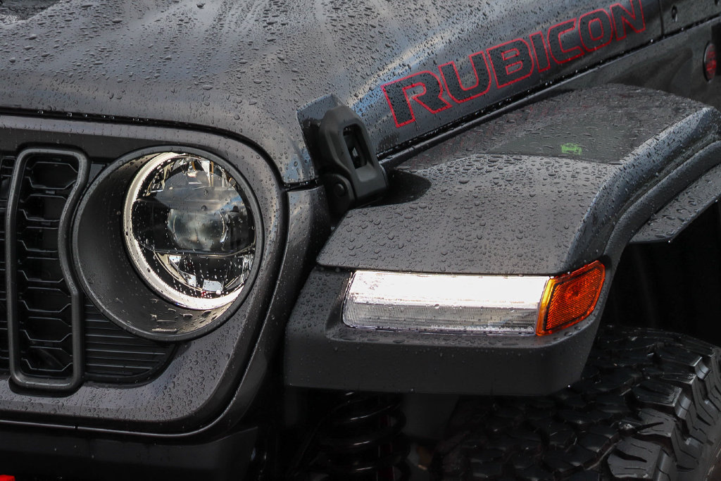 New 2026 Jeep Wrangler Unlimited Rubicon AWD/4WD image 4